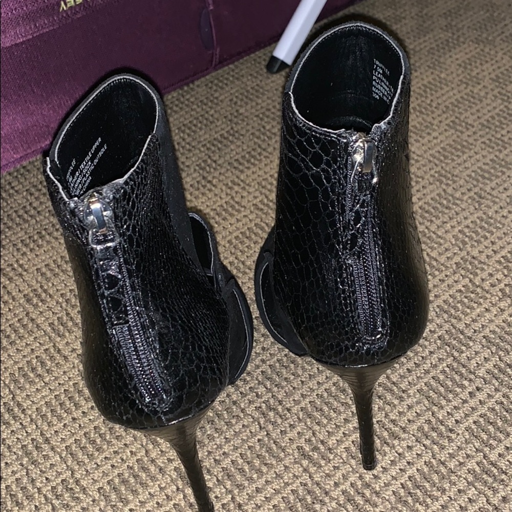 Steven madden bootie pump - Picture 3 of 4